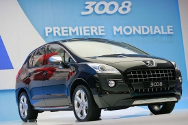 Peugeot 3008 si v Ženevě odb&yacute;v&aacute; premi&eacute;ru.