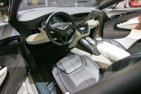 Luxusní značka má pomoci Aston Martinu znásobit prodeje.