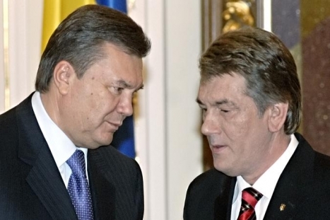 ukrajinský prazident Juščenko s premiérem Janukovyčem