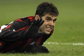 Brazilský fotbalista Kaká, zatím v dresu AC Milán. Odejde do Anglie?