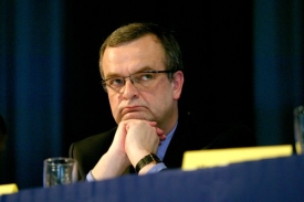 Ministr financí Miroslav Kalousek audit kritizuje.