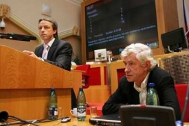 Prim&aacute;tor Pavel B&eacute;m a architekt Jan Kaplick&yacute;.