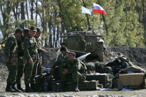 Ruští vojáci u kontrolního stanoviště Karati na gruzínském území.