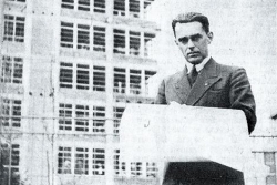 Dílo architekta Karfíka představuje výstava ve zlínském mrakodrapu.