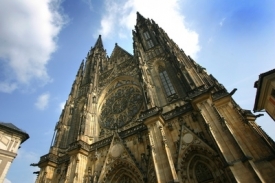 Z exekuce katedrály těží pražské arcibiskupství. Dostane 1,5 milionu.