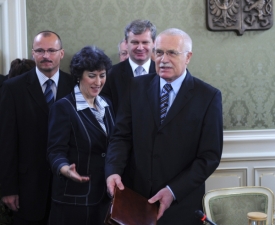 Senátorka Alena Gajdůšková a Václav Klaus.