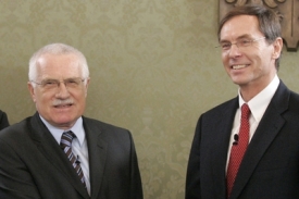 Václav Klaus a Jan Švejnar.