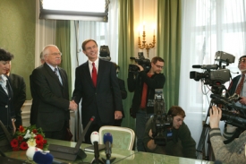 Prezident Václav Klaus a Jan Švejnar.