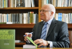 Prezident Václav Klaus představil svou novou knihu.