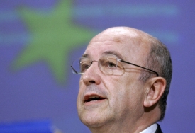 Evropská komise povolila vyšší rozpočtové schodky jednotlivým státům
