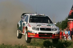 Ilustrační foto: závodník automobilové rallye Jan Kopecký se scou fábií