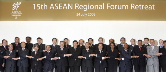 Idylka - rodinné foto ASEAN.