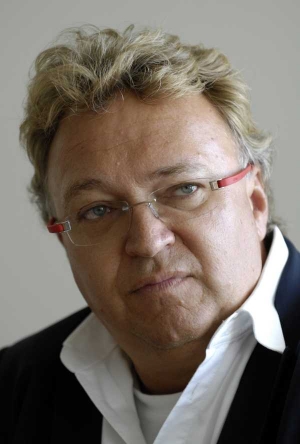 Vlastimil Ko&scaron;ť&aacute;l