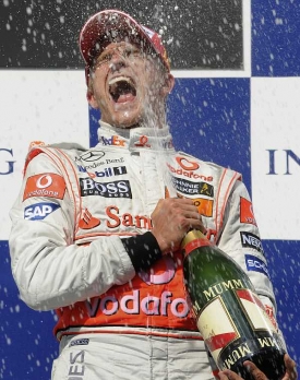 Vítěz Velké ceny Maďarska Heikki Kovalainen ze stáje McLaren.