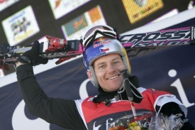Skikrosař Tomáš Kraus po vítězství ve Flaine.