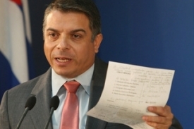 Kubánský ministr zahraničí Pérez Roque.