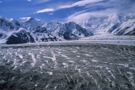 Kyrgyzské hory skrývají kusy těl již 19 let.