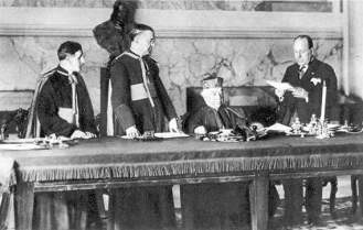 Podpis lateránských smluv roku 1929.