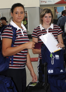 Kladivářka Lenka Ledvinová (vlevo) nepostoupil v Pekingu z kvalifikace