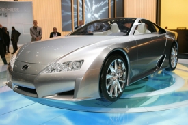 Studie z roku 2005 navnadila zájemce o supersportovní kupé značky Lexus. Dosud se ho nedočkali a ještě si počkají.