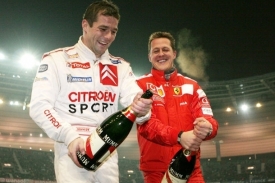 Kdo vyhraje: šampion v rallye Loeb (vlevo), nebo mistr F1 Schumacher?
