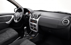 Nový Logan má stejný interiér jako hatchback Dacia Sandero. 