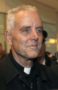 Biskup Richard Williamson.