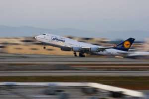 Německé aerolinky Lufthansa se vydaly na nákupní tažení