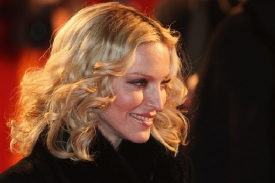 Madonna si najala právničku, která zastupovala i prince Charlese.