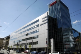 Ilustračn&iacute; foto - budova Anděl media centra, ve kter&eacute;m s&iacute;dl&iacute; den&iacute;k Mlad&aacute; fronta Dnes společnosti Mafra