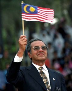Mahathir zotavený z prvního infarktu