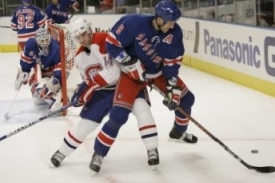 Hokejový obránce Marek Malík je na odchodu z Rangers.