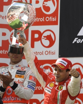 Felipe Massa po závodě v Turecku.