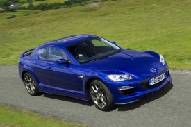 Mazda RX-8 se po faceliftu v Česku již prodávat nebude.