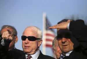 John McCain čeká na svoji příležitost