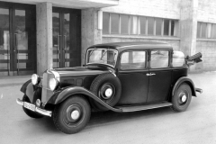 Mercedes 260 D se v roce 1936 stal prvním osobním autem na naftu.