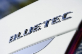 Modrá barva v názvu naznačuje podle Mercedesu šetrnost k prostředí.