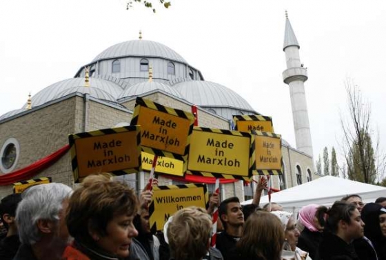 Otevření mešity v Duisburgu. Turci tam tvoří čtvrtinu obyvatel.