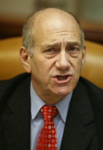 Další vrásky na čele premiéra Olmerta: příměří se v Gaze rozpadá.