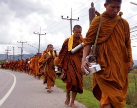 Pochod buddhistiských mnichů