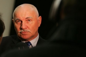 Předseda ČMFS Pavel Mokr&yacute; na sjezdu z&aacute;stupců okresů a krajů.