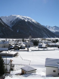 Díky nadmořské výšce 1865 m. se v sv. Mořici lyžuje až do května.