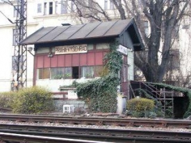 Jako stanice přestalo sloužit v roce 1960.
