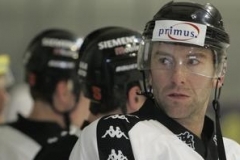 Petr Nedvěd za Spartu nastupoval i během výluky v NHL
