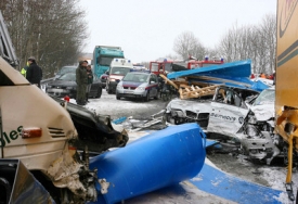 Hromadná nehoda aut v Horních Rakousích.