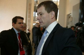 Bývalý ministr Pavel Němec se ukázal při prezidentské volbě na Hradě.