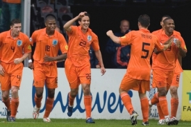 Hráči Nizozemí do 21 let slaví titul evropských šampionů.