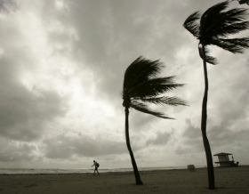 Řádění tropické bouře Noel na Haiti.