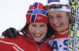 Norky Marit Björgenová (vlevo) a Astrid Jacobsenová.