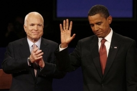 Barack Obama a John McCain hovořili o finanční krizi.
